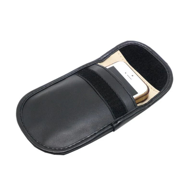 Car Key Signal Blocker Case Faraday Cage Fob Key Bag RFID Locking Bagحقيبة حجب إشارة مفتاح السيارة - حقيبة فوب مانعة للإشارات بنظام قفص فاراداي مع حماية RFID
