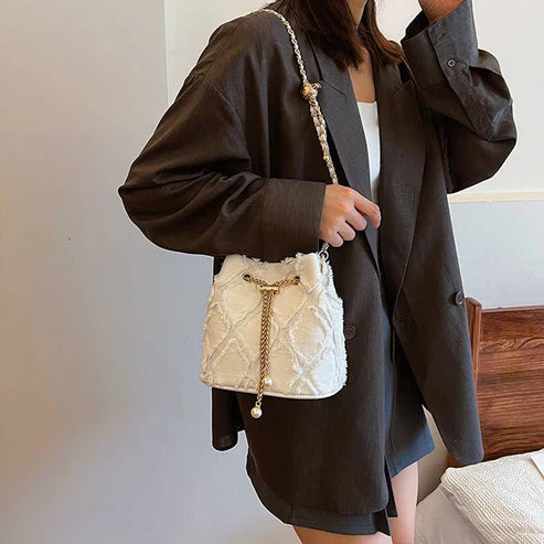 Fashion Personality Ladies Cross Body Bucket Bag  حقيبة دلو كروس بودي للسيدات بلمسة عصرية أنيقة          Ask ChatGPT