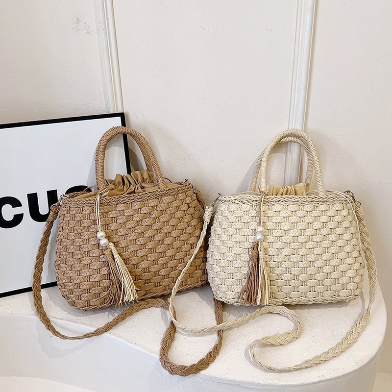 Women's Fashion Personality Hand-Carrying Woven Bag   حقيبة نسائية عصرية بشخصية مميزة محمولة يدويًا بتصميم منسوج