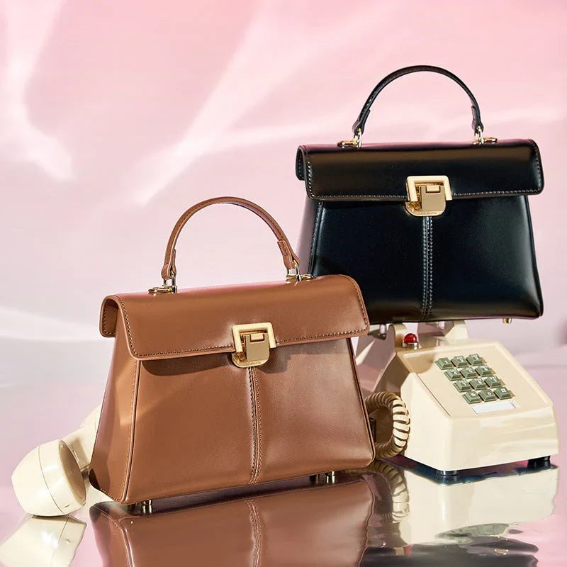 Women's Leather Vachette Clasp Portable Shoulder Bag   حقيبة كتف نسائية جلد فاكيته محمولة بقفل معدني