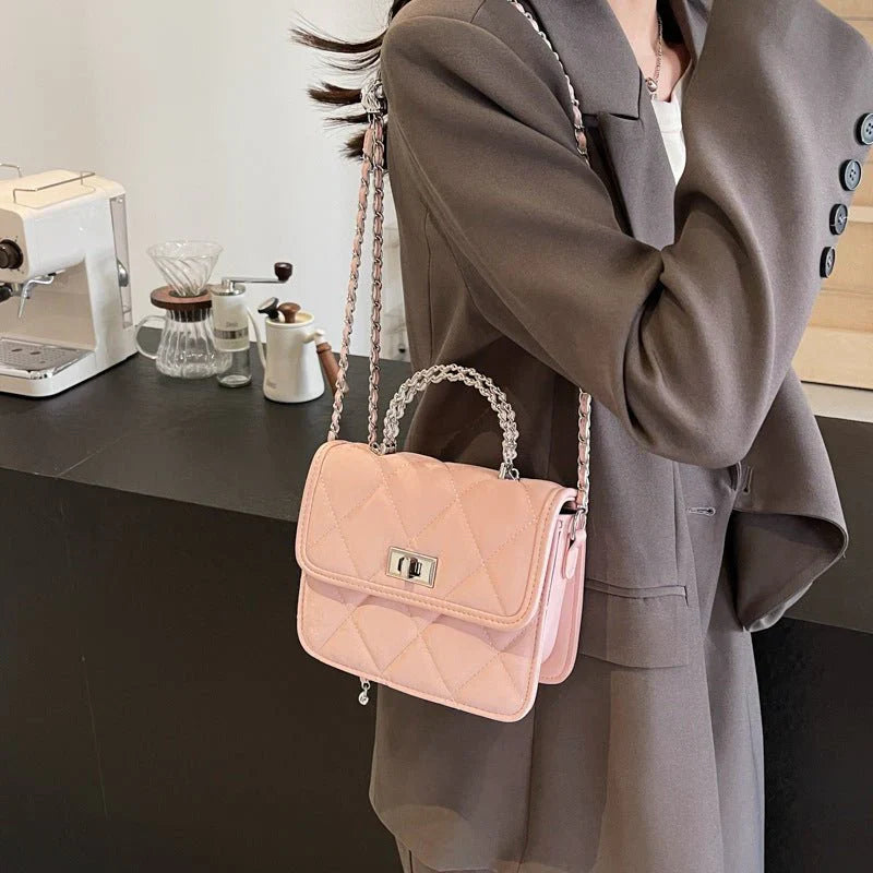Women's Portable Diamond Chain Messenger Bag   حقيبة نسائية محمولة بسلسلة مزينة بالألماس (كروس بودي)
